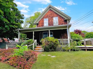 289 Asbury St, South Hamilton, MA 01982