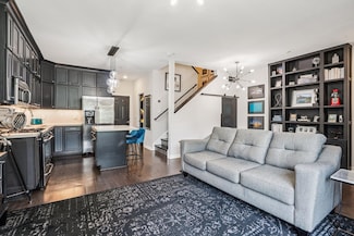 1006 van White Memorial Blvd, Minneapolis, MN 55411