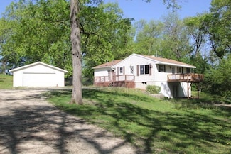 32055 Spring Ave, New Hartford, IA 50660