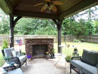7327 Winterbrook Ln, Cordova, TN 38018