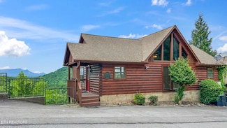 1644 Pinewood Way, Sevierville, TN 37862
