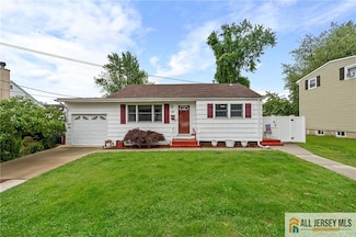 19 Wendy Dr, Old Bridge, NJ 08857