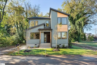 18 Doe St, Greenville, SC 29611