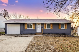 7409 E 51st St, Kansas City, MO 64129