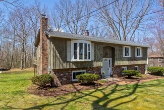 34 Springhouse Rd, Hampden, MA 01036
