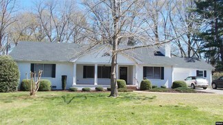 1123 Magnolia Dr, Fulton, KY 42041