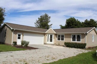 5217 N Springboro Rd, Brookston, IN 47923