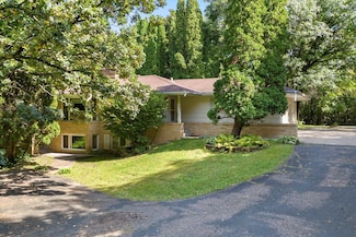 3430 Glenarden Rd, New Brighton, MN 55112