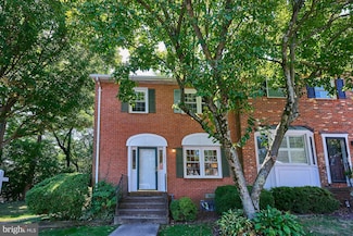 1802 N George Mason Dr, Arlington, VA 22205