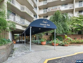 1055 River Rd Unit SO503, Edgewater, NJ 07020