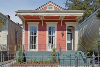1019 Melpomene St, New Orleans, LA 70130