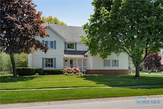 765 Ashbury Dr, Perrysburg, OH 43551