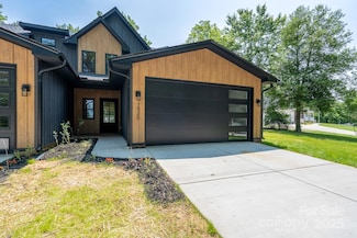 1520 Enochville Rd, Kannapolis, NC 28081