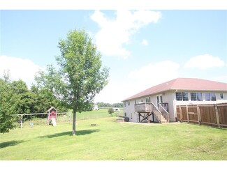 5973 31st Ave, Vinton, IA 52349