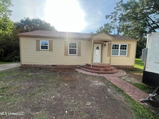 1463 Irby St, Greenville, MS 38701