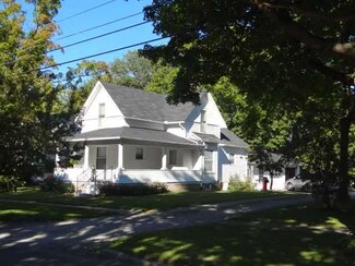121 S Main St, West Unity, OH 43570