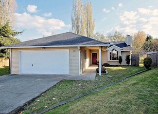 1643 S 245th Place, Des Moines, WA 98198