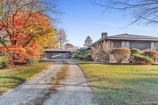11547 Sheridan Rd, Manchester, MI 48158