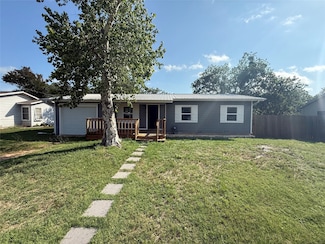 445 W Vaughan St, Bertram, TX 78605