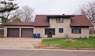 728 Phipps Ave, Rice Lake, WI 54868