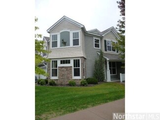 3049 3049 Chamberlin St N, Maplewood, MN 55109