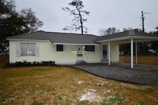854 E Lyons St, Sulphur, LA 70663