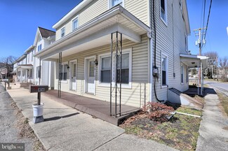 414 N Front St, Millersburg, PA 17061