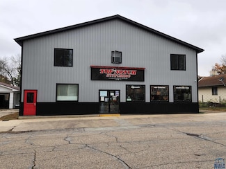 510 9th St, Sheldon, IA 51201