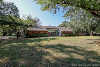 22124 E 62nd St S, Broken Arrow, OK 74014