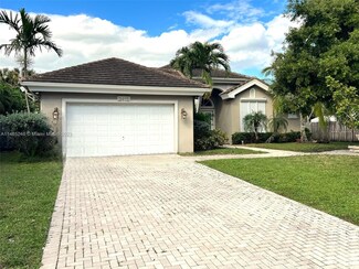 2413 NE 13th St, Fort Lauderdale, FL 33304