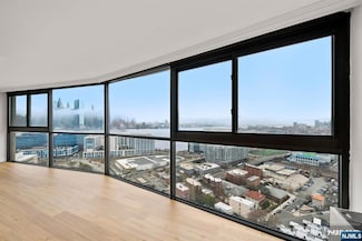 380 Mountain Rd Unit 713, Union City, NJ 07087