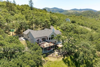 5227 Pioneer Rd, Medford, OR 97501