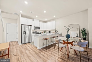 733 Platinum Dr, Phoenixville, PA 19460
