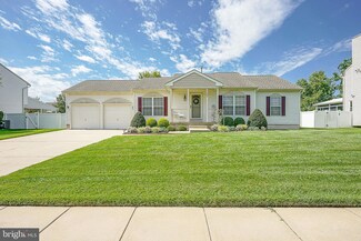 1102 Nightshade Dr, Williamstown, NJ 08094