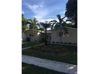 611 SW 69th Ave, Pembroke Pines, FL 33023