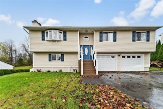 19 Rebecca Dr, Apalachin, NY 13732