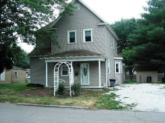 726 S Walnut St, Fairmount, IN 46928