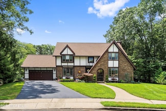 7 Blackfoot Ct, Toms River, NJ 08753