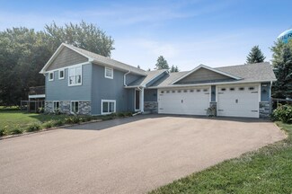 108 S Meadow Ln, Roberts, WI 54023
