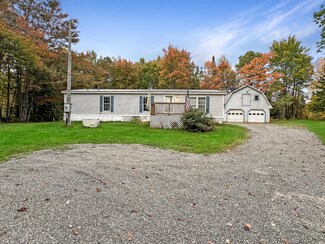 829 Blanchard Rd, Abbot, ME 04406