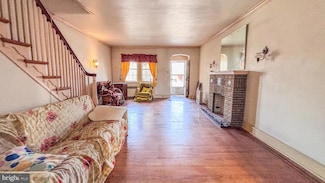 4713 N 15th St, Philadelphia, PA 19141