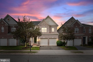 8324 Middle Ruddings Dr, Lorton, VA 22079