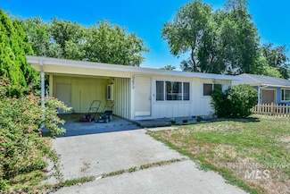 675 S 13th E, Mountain Home, ID 83647