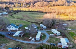 2333 Cedar Rock Cir, Lenoir, NC 28645