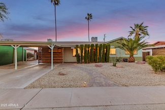 6932 E Latham St, Scottsdale, AZ 85257
