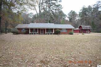 1704 Paper Ave, Bastrop, LA 71220