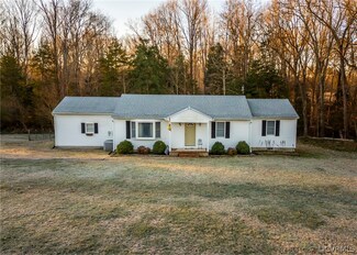 7351 Woodville Ln, Hanover, VA 23069