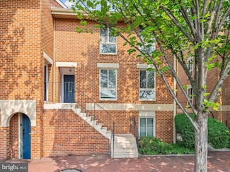 407 S Sharp St, Baltimore, MD 21201