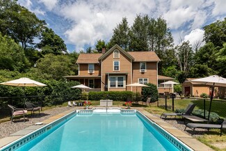 14 Cook St, Washington Depot, CT 06794