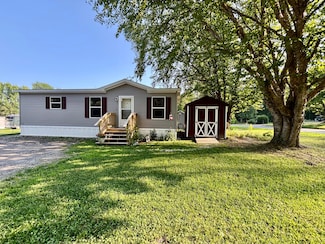 962 Main St Unit 1, Monmouth, ME 04259